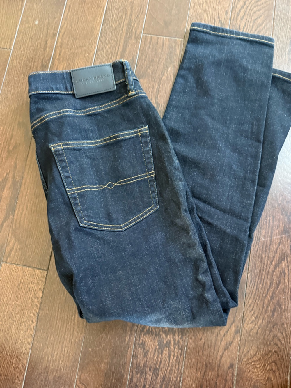 Lucky Brand Men's Dark Wash Straight Jeans - Picture 2 of 8